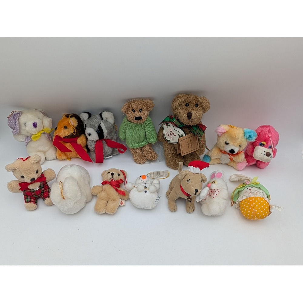 Ornament Plush Toy Lot Bear Dog Rabbit Raccoon Snowman 14 Piece